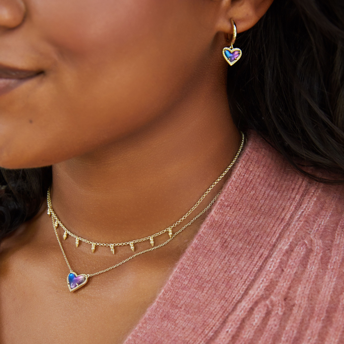 Kendra Scott Ari Heart Gold Short Pendant Necklace in Dichroic