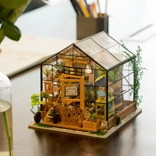 Cathy's Flower House Model Kit