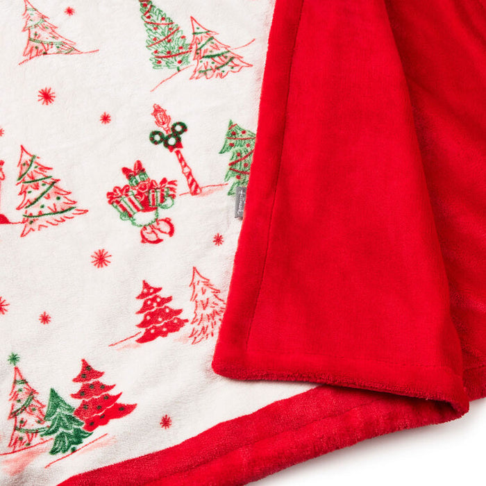 Disney-Holiday-Ever-After-Hallmark-Movie-Blanket_1XKT9135_05