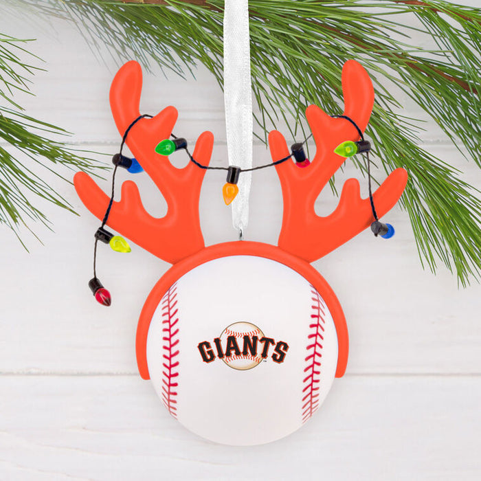 Giants-Reindeer-Baseball-Christmas-Ornament_1OSL2713_02