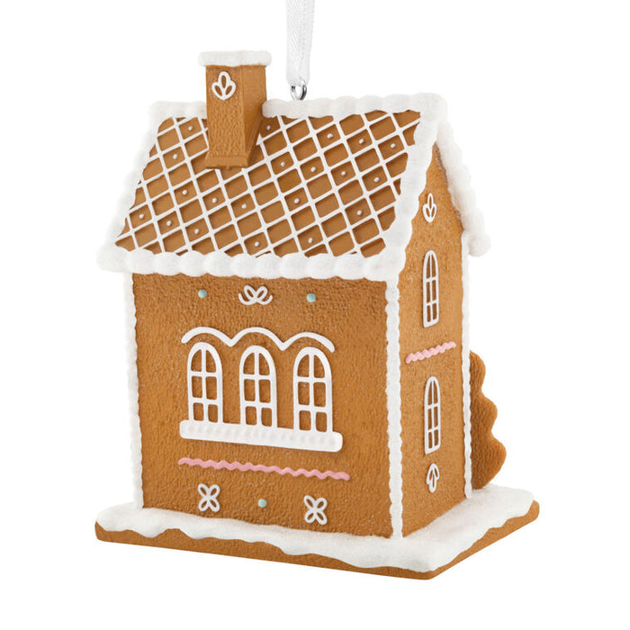 Gingerbread-House-Christmas-Ornament_1HGO3674_07