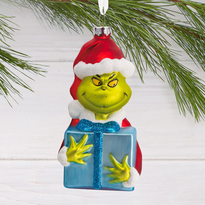 Grinch-With-Present-Glass-Christmas-Ornament_3HCM5967_02
