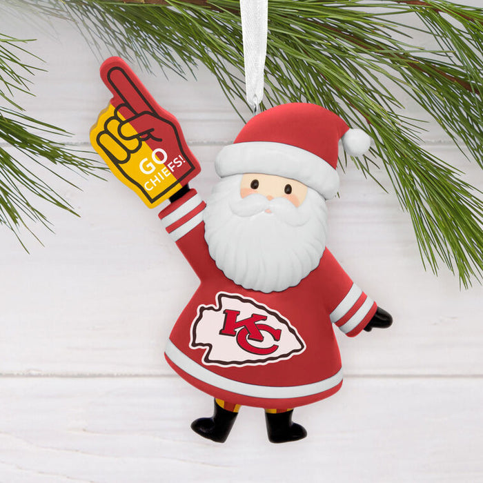 Kansas-City-Chiefs-Santa-Fan-Christmas-Ornament_1OSL2572_02