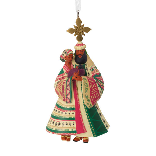 Mahogany-Nativity-Christmas-Ornament_1HAJ2319_01