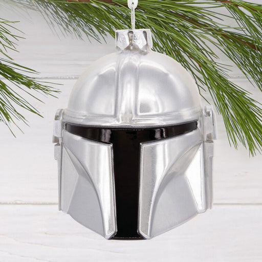 Mandalorian-Helmet-Christmas-Ornament_3HCM5867_02