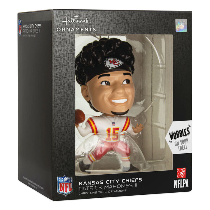 Patrick-Mahomes-Bobblehead-Christmas-Ornament_1OSL2729_08