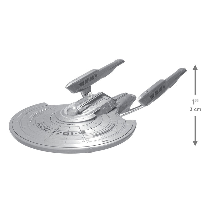 Model of a spaceship with scale indicator on a white background