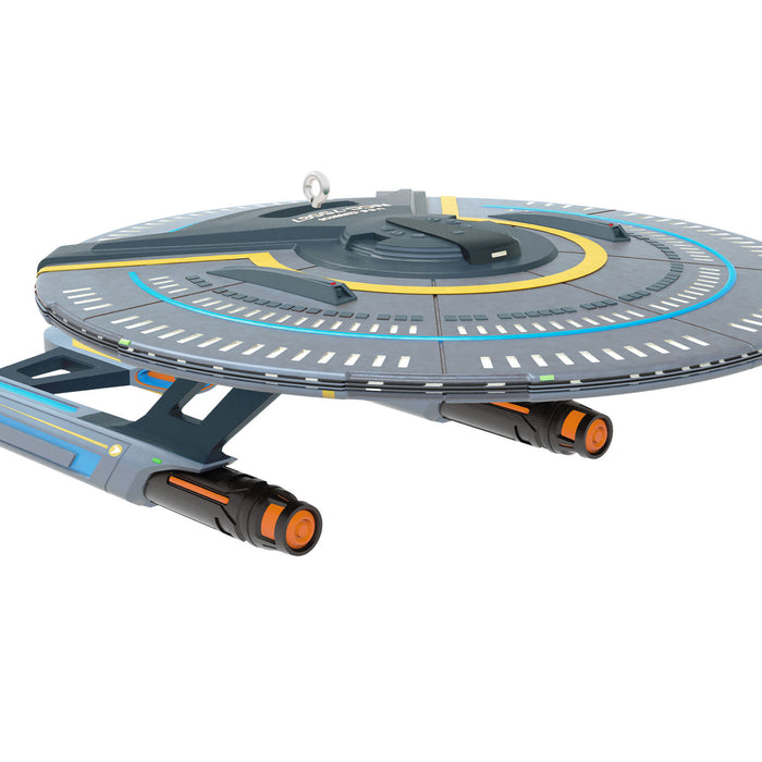 Model of a spaceship with a white background