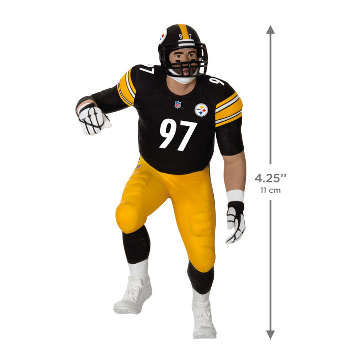 Football player figure in black and yellow uniform with measurement details on a white background