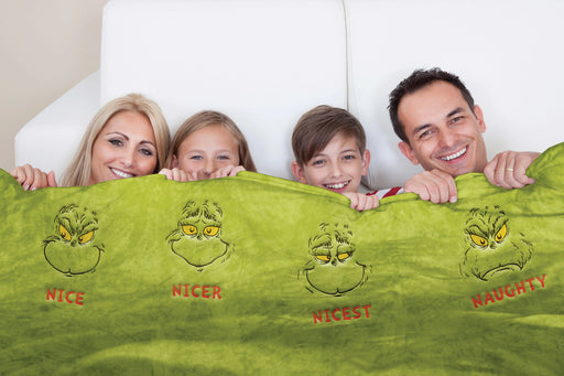Grinch Family Snow Throw Blanket lifestyle