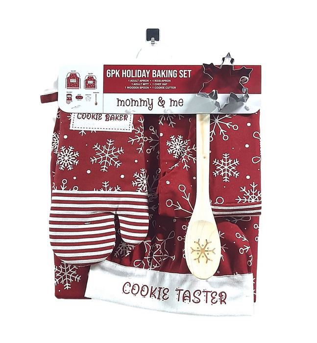 Mommy and Me Christmas Baking Aprons