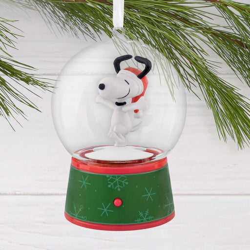 Snoopy-Snow-Globe-Christmas-Ornament_3HCM5185_02