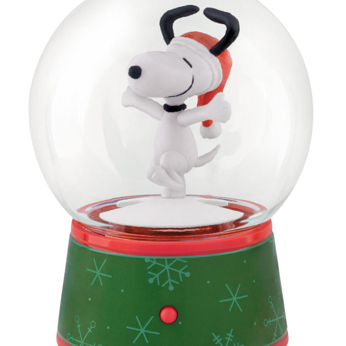 Snoopy-Snow-Globe-Christmas-Ornament_3HCM5185_06