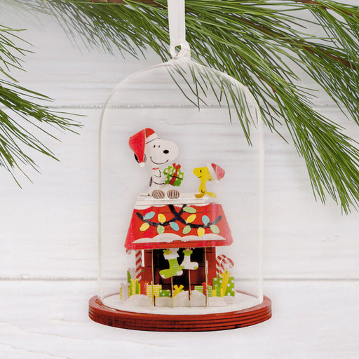 Snoopys-Doghouse-Cloche-Christmas-Ornament_3HCM4540_02