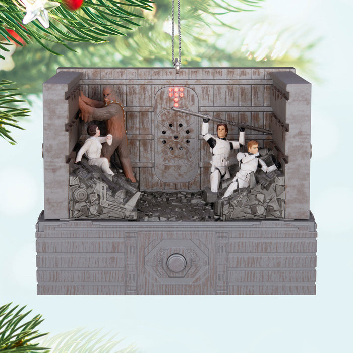 Star Wars: A New Hope™ "Shut Down the Garbage Mashers!" 2024 Ornament With Light, Sound and Motion